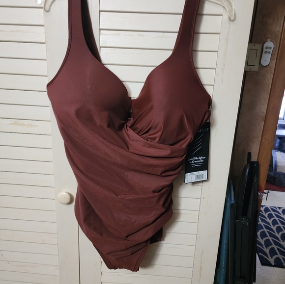 Mircle suit - Picture 6 of 8